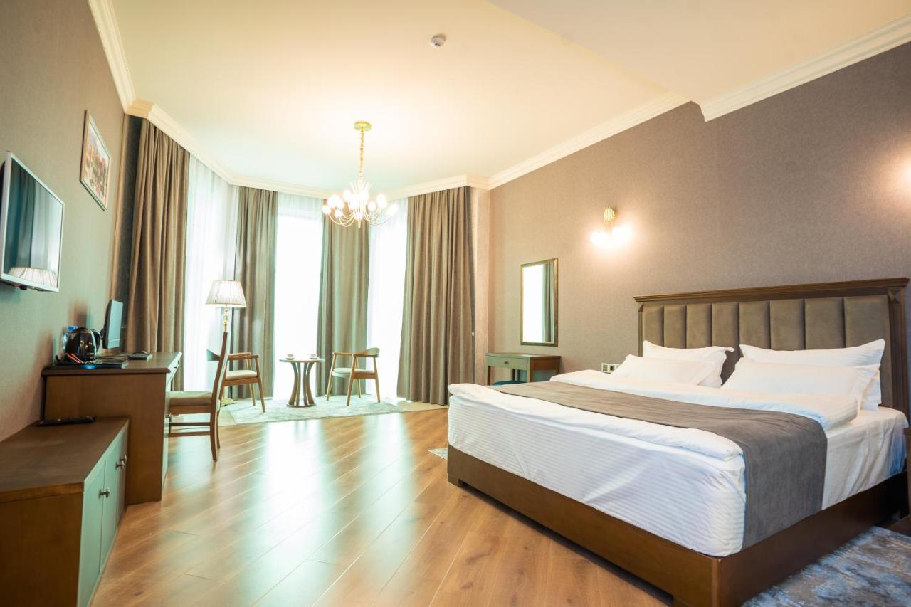 Vegas Hotel Akhalkalaki Екстериор снимка