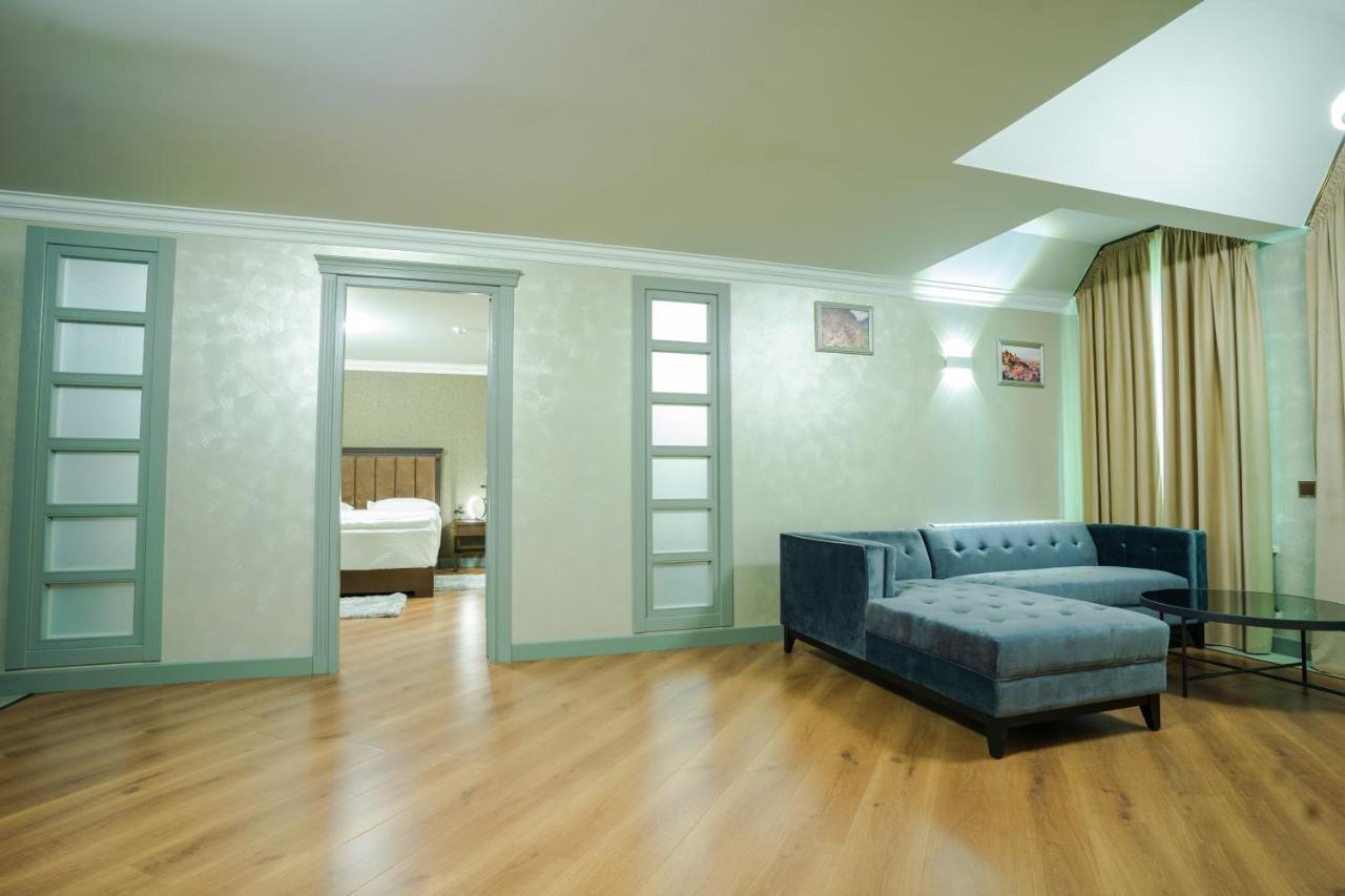 Vegas Hotel Akhalkalaki Екстериор снимка