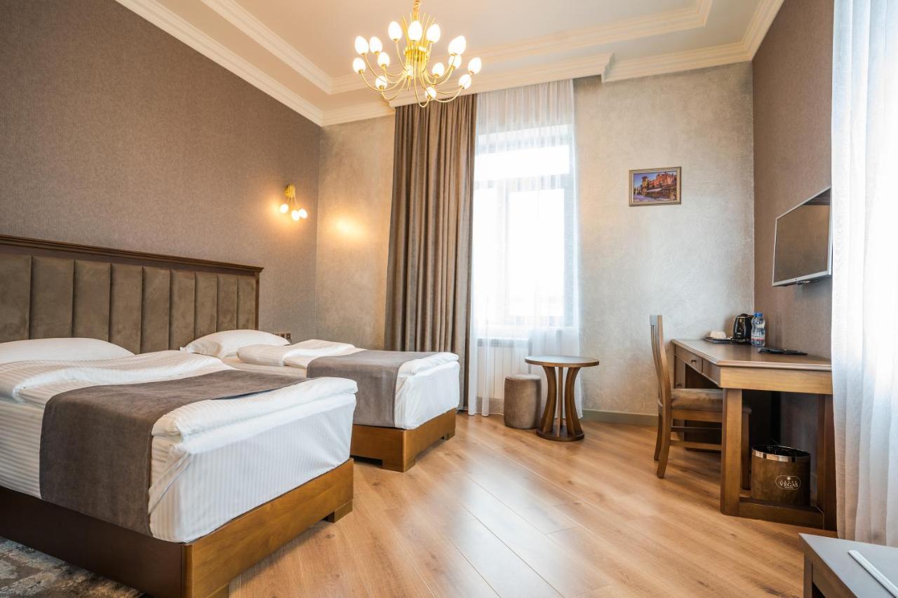 Vegas Hotel Akhalkalaki Екстериор снимка