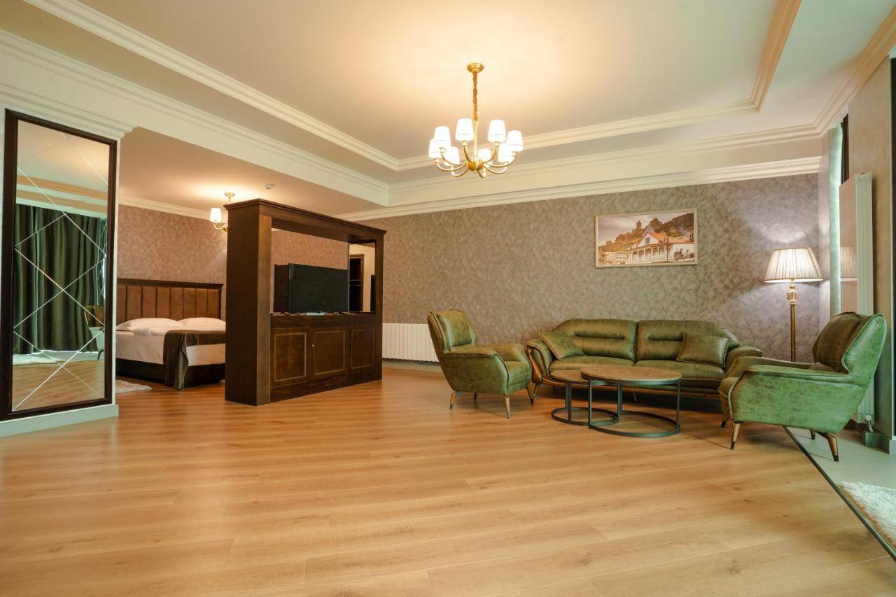 Vegas Hotel Akhalkalaki Екстериор снимка