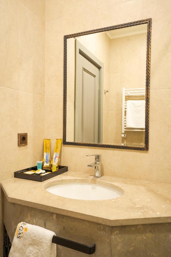 Vegas Hotel Akhalkalaki Екстериор снимка