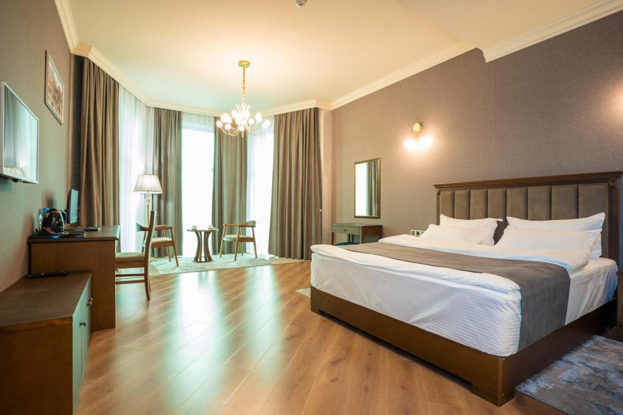 Vegas Hotel Akhalkalaki Екстериор снимка