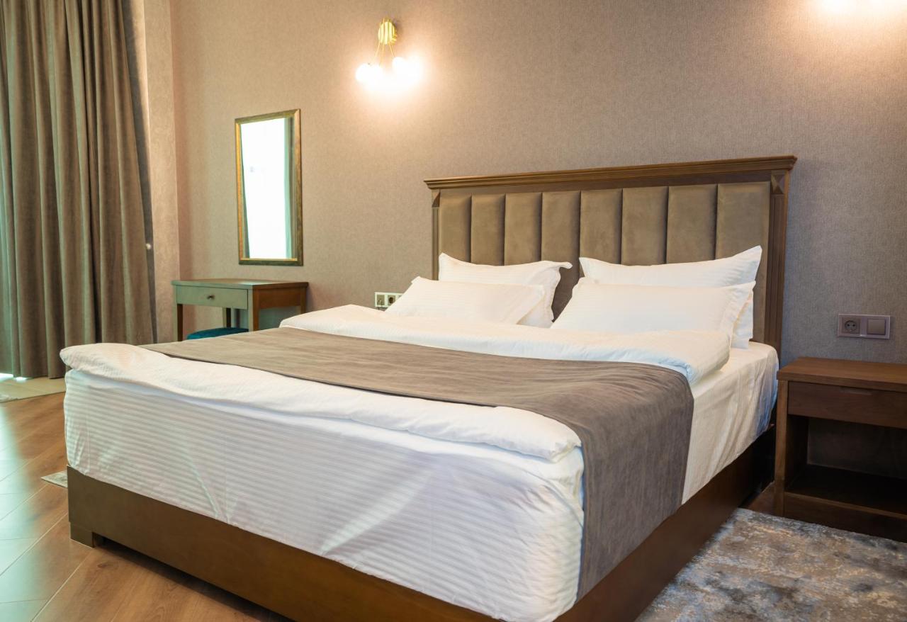 Vegas Hotel Akhalkalaki Екстериор снимка