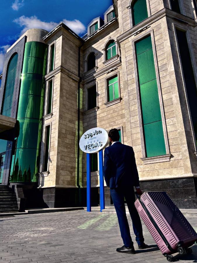 Vegas Hotel Akhalkalaki Екстериор снимка